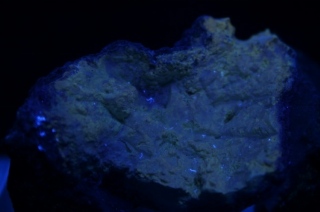 Phillipsite, Tobermorite - Montalto di Castro, Viterbo, Italy